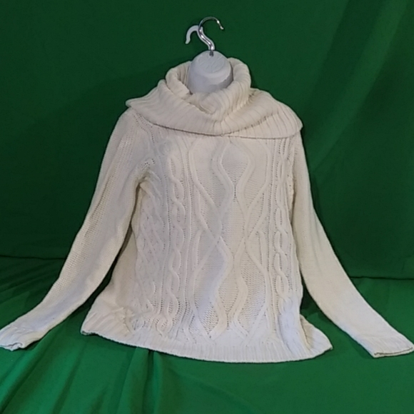 Forever 21 Sweaters - Forever 21 M white cowl neck knit sweater